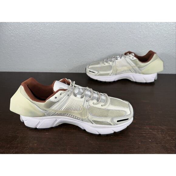 Size 10 - Nike A-Cold-Wall* x Air Zoom Vomero 5 Sail White Suede (AT3152-100) - Picture 8 of 11